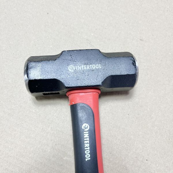 Кувалда 1500 г, ручка из фибергласса INTERTOOL HT-0241 HT-0241 фото